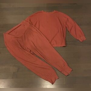 Old Navy Maternity Ribbed Long Sleeve Pajama Set